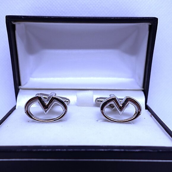 Brand New Chromed Infiniti Emblem Cufflinks with Case, Silver - Picture 1 of 2